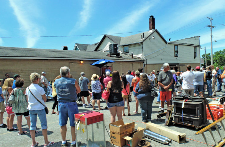 Columbus rocker with Salem roots gets Side Door at auction News